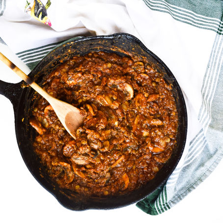 Vegan Pulled Pork with Mushrooms & Lentils