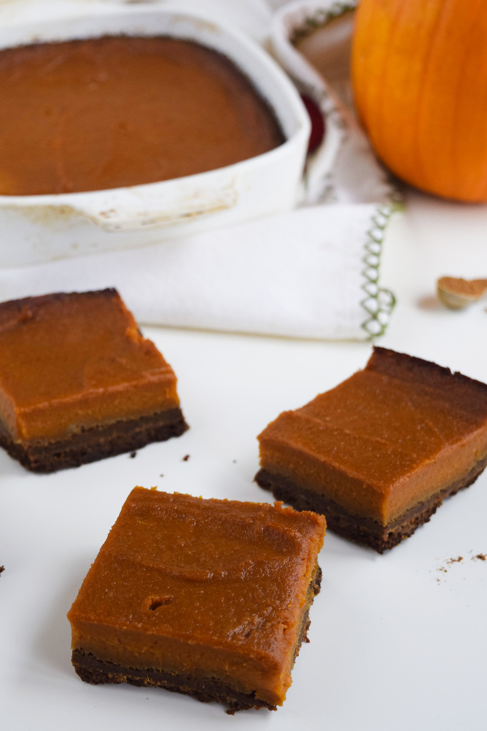 Vegan Pumpkin Pie Bars with Gingersnap Crust
