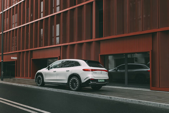 EQS (166 of 167).jpg