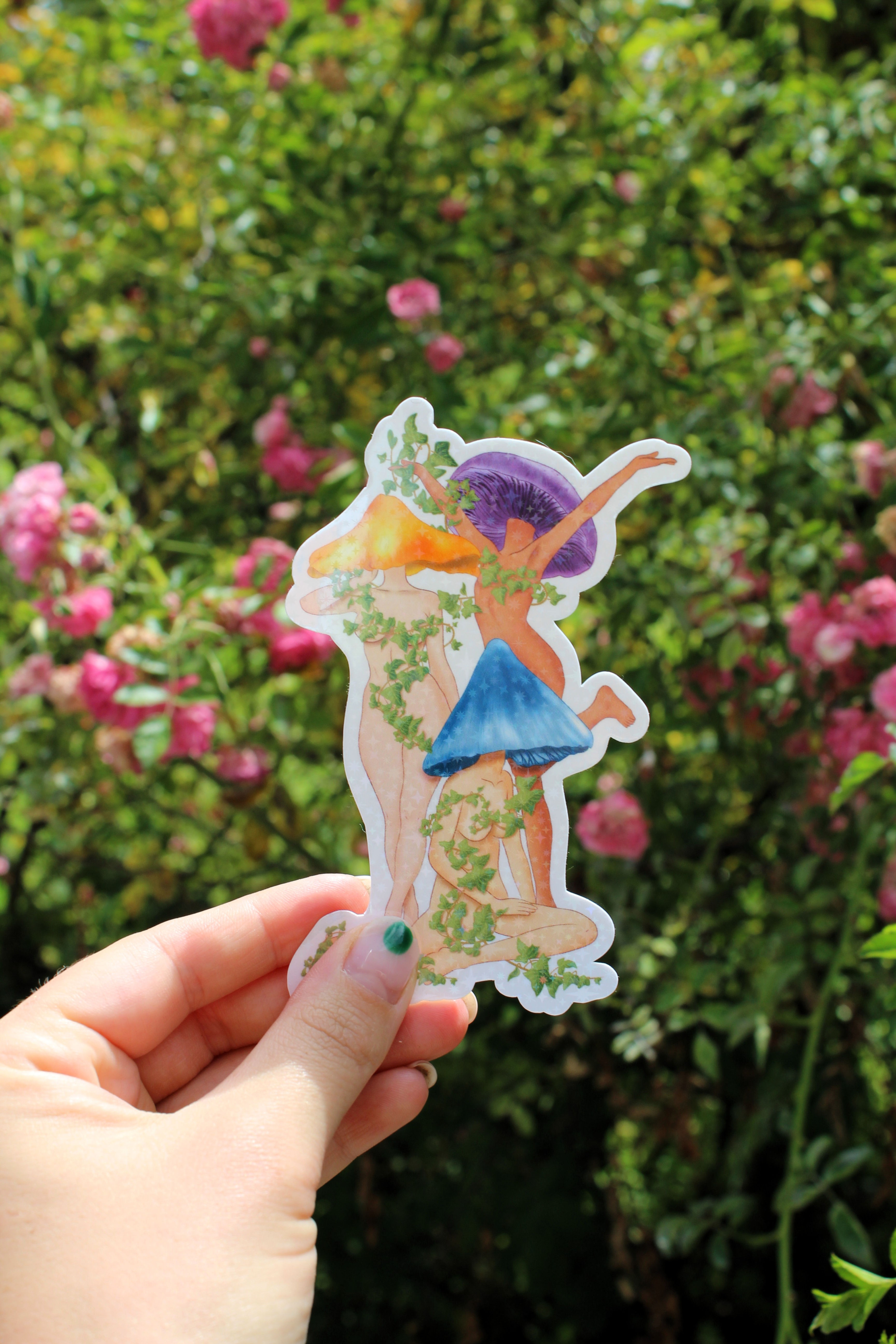 Sticker trio de femmes champignons pailleté – Autocollant féerique nature