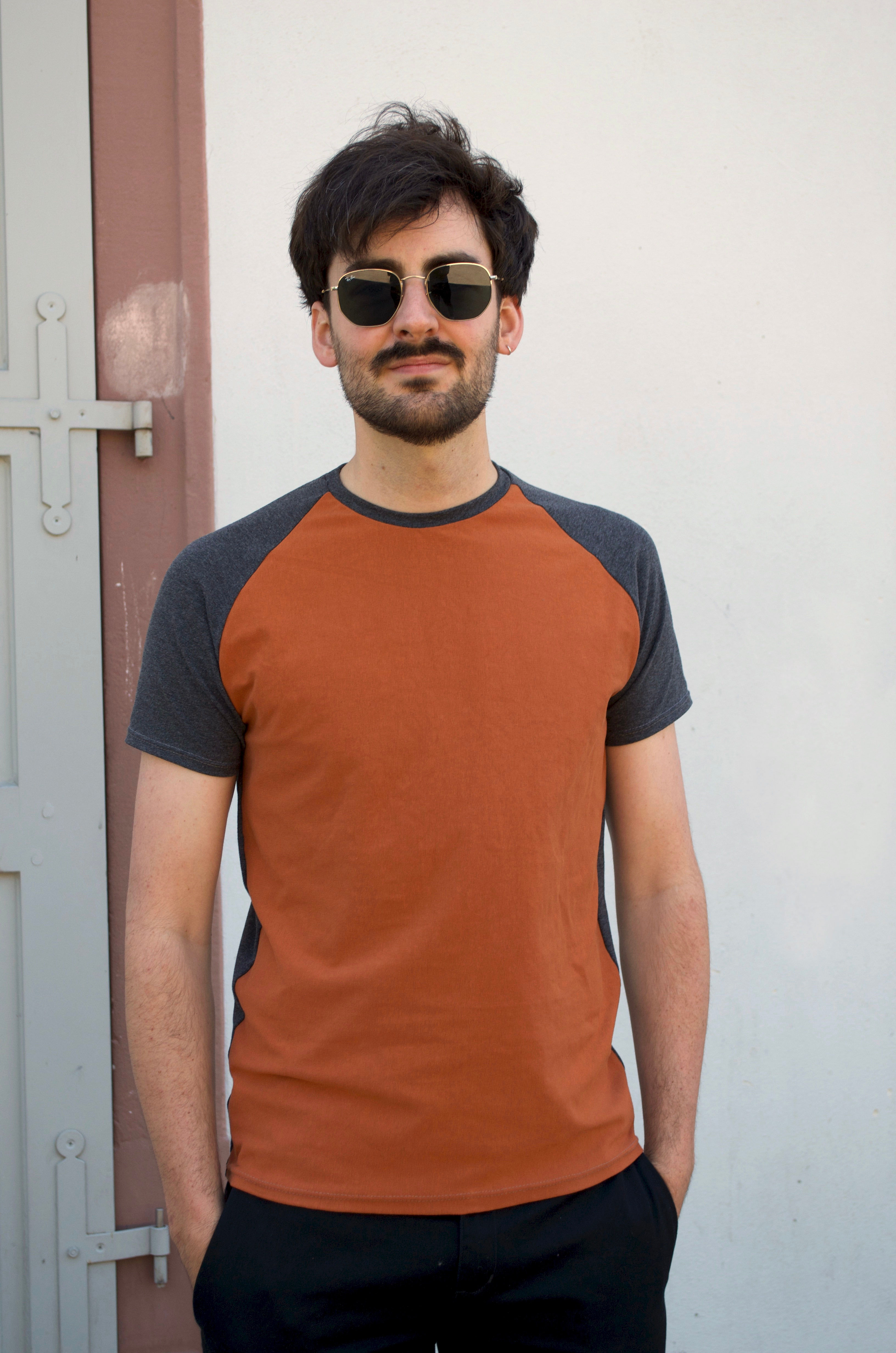 T-Shirt grau/karamell Größe M