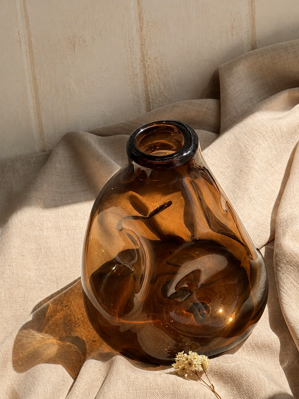 Thumbnail: Chocolate Vase