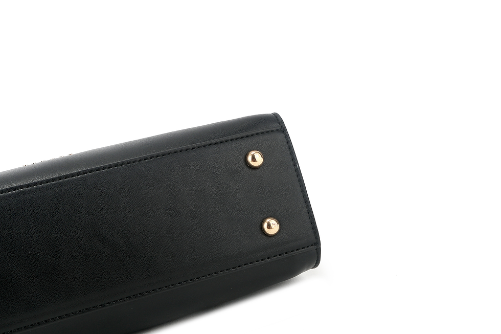 Thumbnail: Sustainable shoulder bag with metal frame made with recycled PU for private label brands