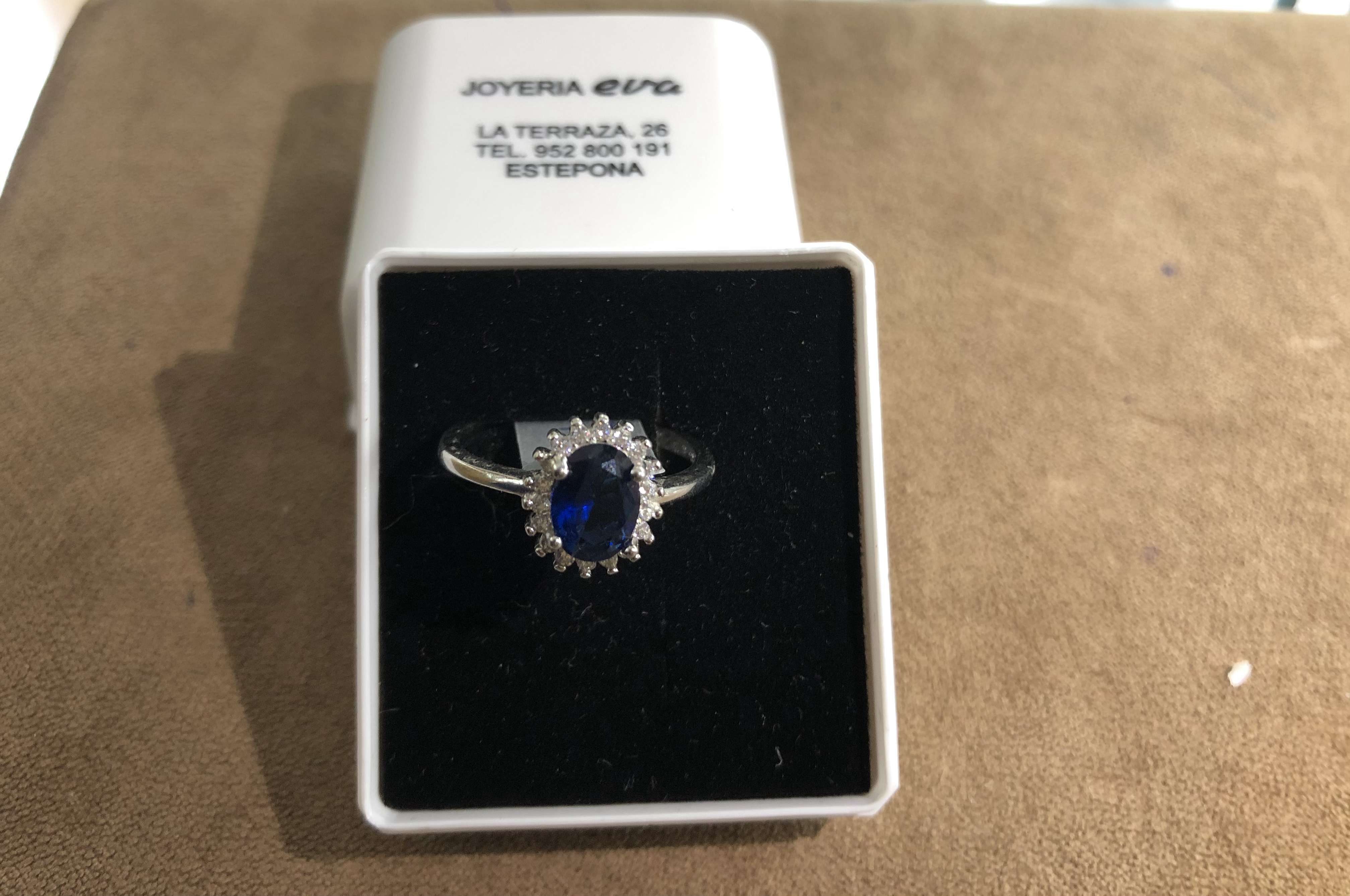 Anillo circonita azul