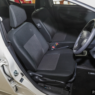 Perodua-Axia-FL-GXtra-AT-2019_Int-12.webp