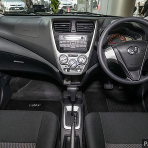 Perodua-Axia-FL-GXtra-AT-2019_Int-1.jpg