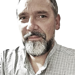 Writer: juan carlos urrea botero