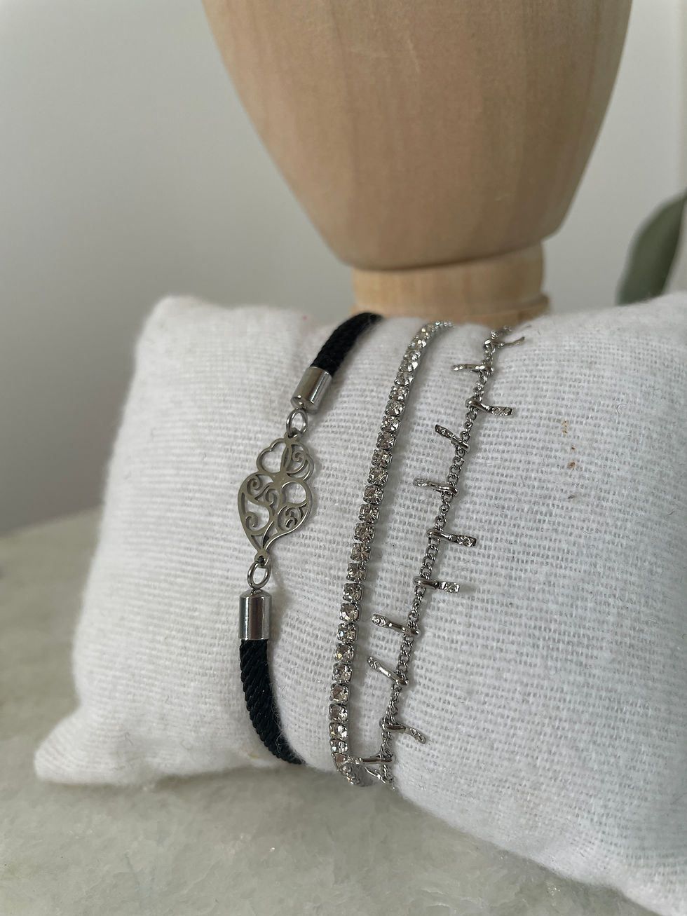 Thumbnail: Bracelet // Pulseira - AMOR cordon