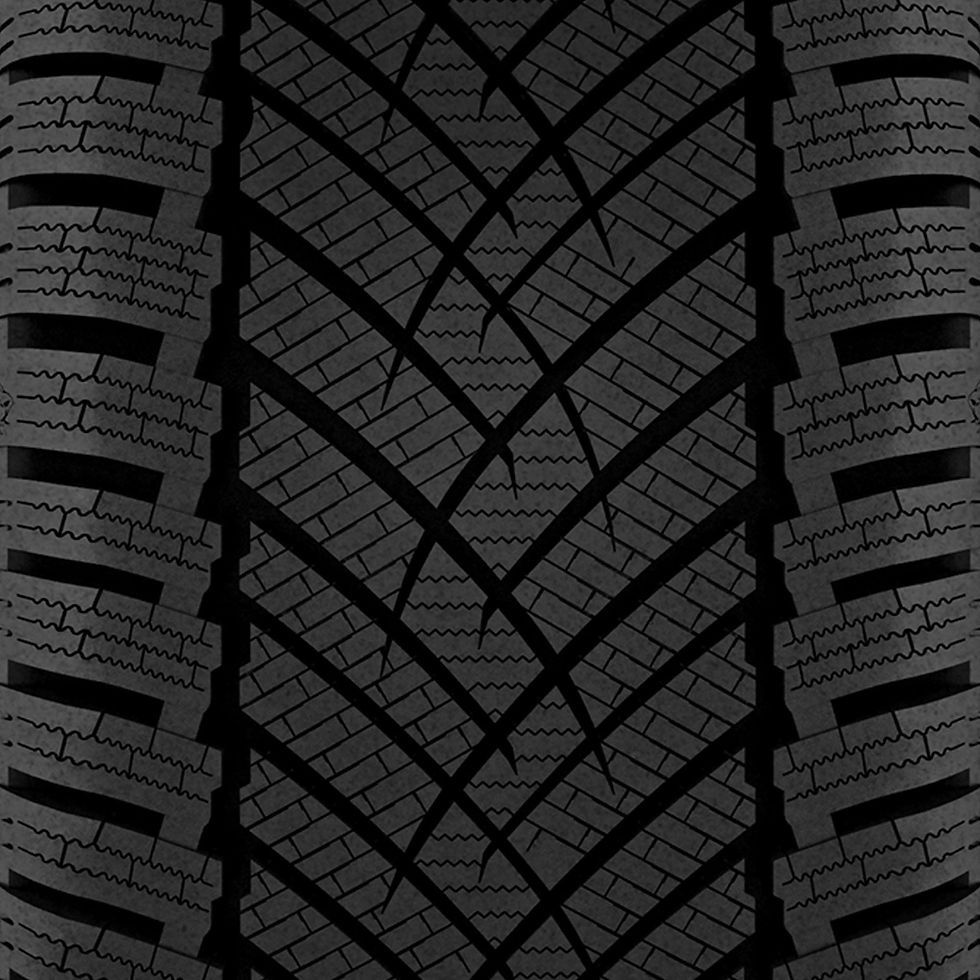 Thumbnail: Armstrong SKI-Trac HP Winter 215/55R17 98V XL Passenger Tire