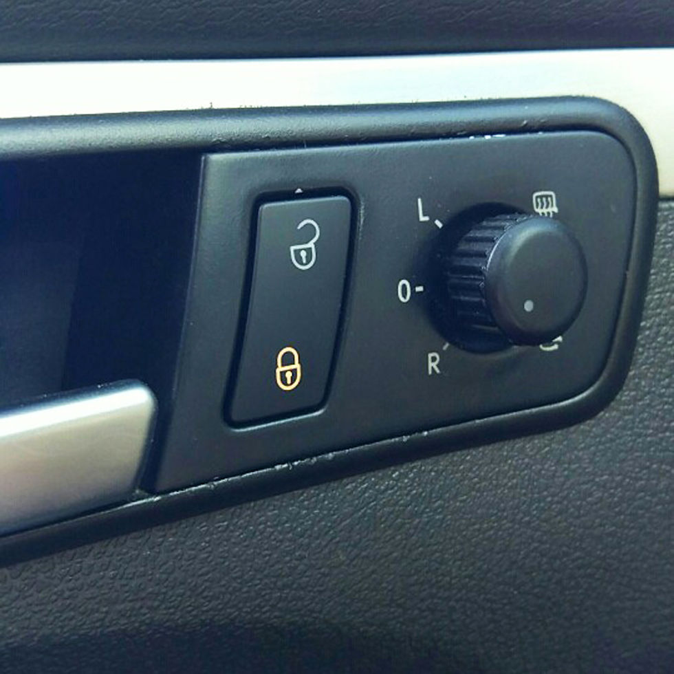 Thumbnail: Drivers Side Central Door Lock Unlock Switch Button For VW Caddy Touran 2003 200