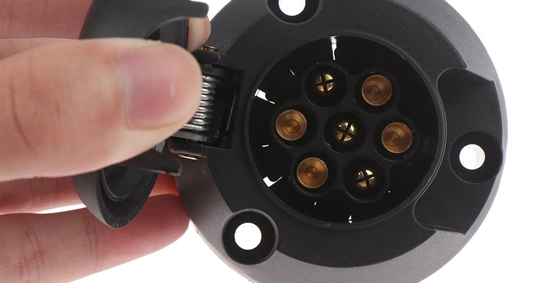 7 Pin European Trailer Socket 12V Towbar Towing Socket Car Plug Connector