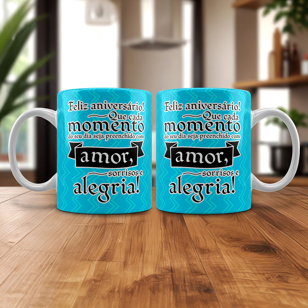 Duas canecas azuis com a frase 'O importante é o momento, o amor, a alegria!'