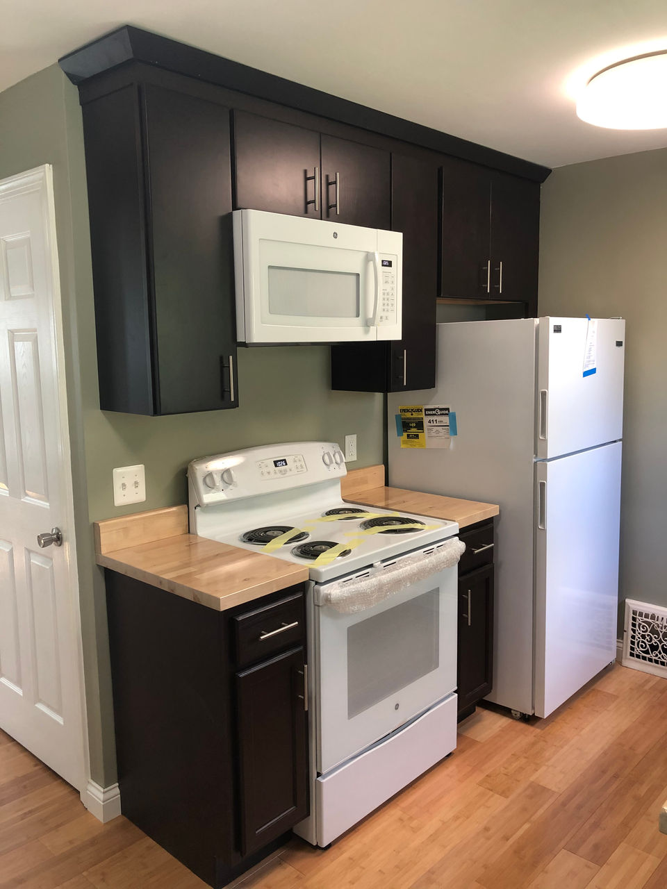A compact home on 21st Street undergoes a transformative renovation. Despite its limited space footage, the project focuses on maximizing space, enhancing functionality, and creating a stylish, modern interior while preserving the home's original charm.