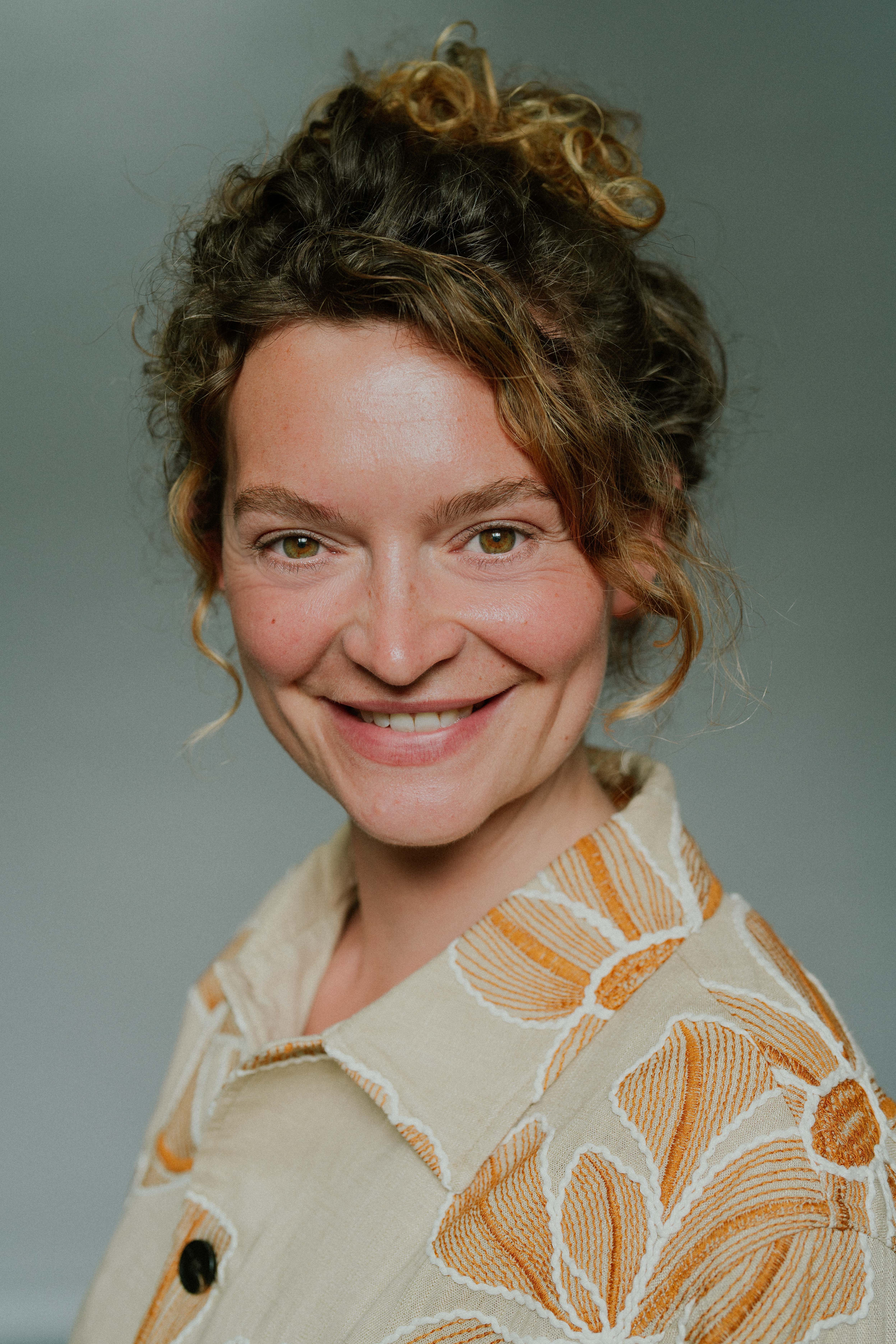 Additional portrait of Eline Havenaar