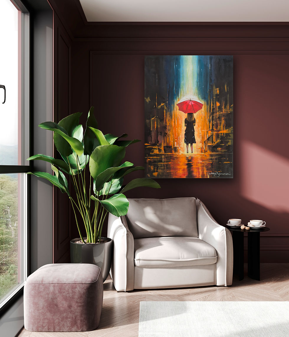 Eine Wohnzimmerwand in dunkelrot mit einem Bild der Künstlerin Lea zeigt eine junge Frau, die mit einem Schirm im Regen steht in einer Grossstadt. 