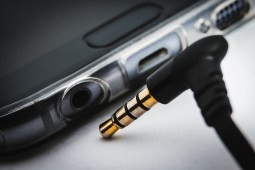 plug-1859843_960_720