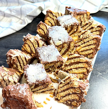 schneller Erdbeerkuchen, Erdbeerroulade
