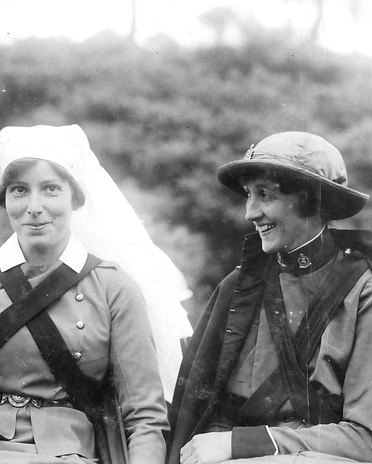 1917 - Canadian Nurses - (CWM 19920085-353)_edited.jpg