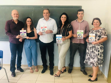Apresentação do programa "Direito na Escola" em Doresópolis