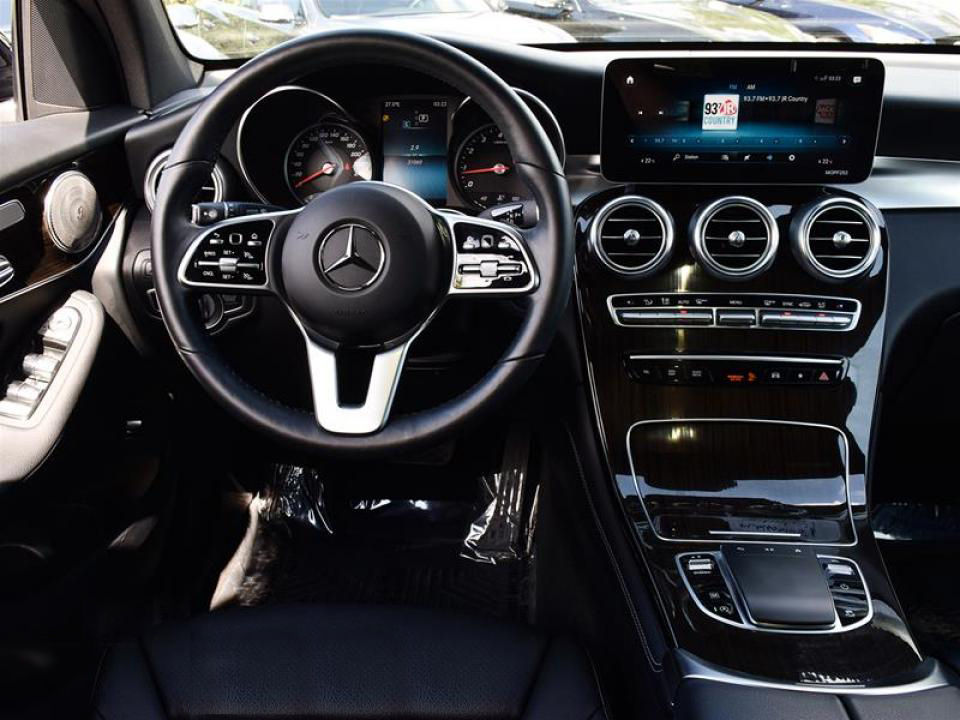 縮圖：2020 GLC300 4MATIC SUV #33212