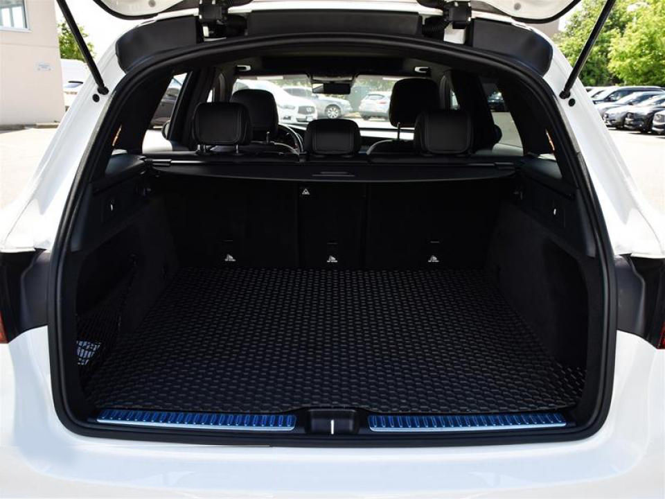 縮圖：2020 GLC300 4MATIC SUV #33212