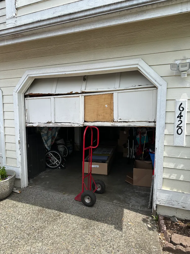 Wayne Dalton Door installation in Puyallup — customer job photo 1