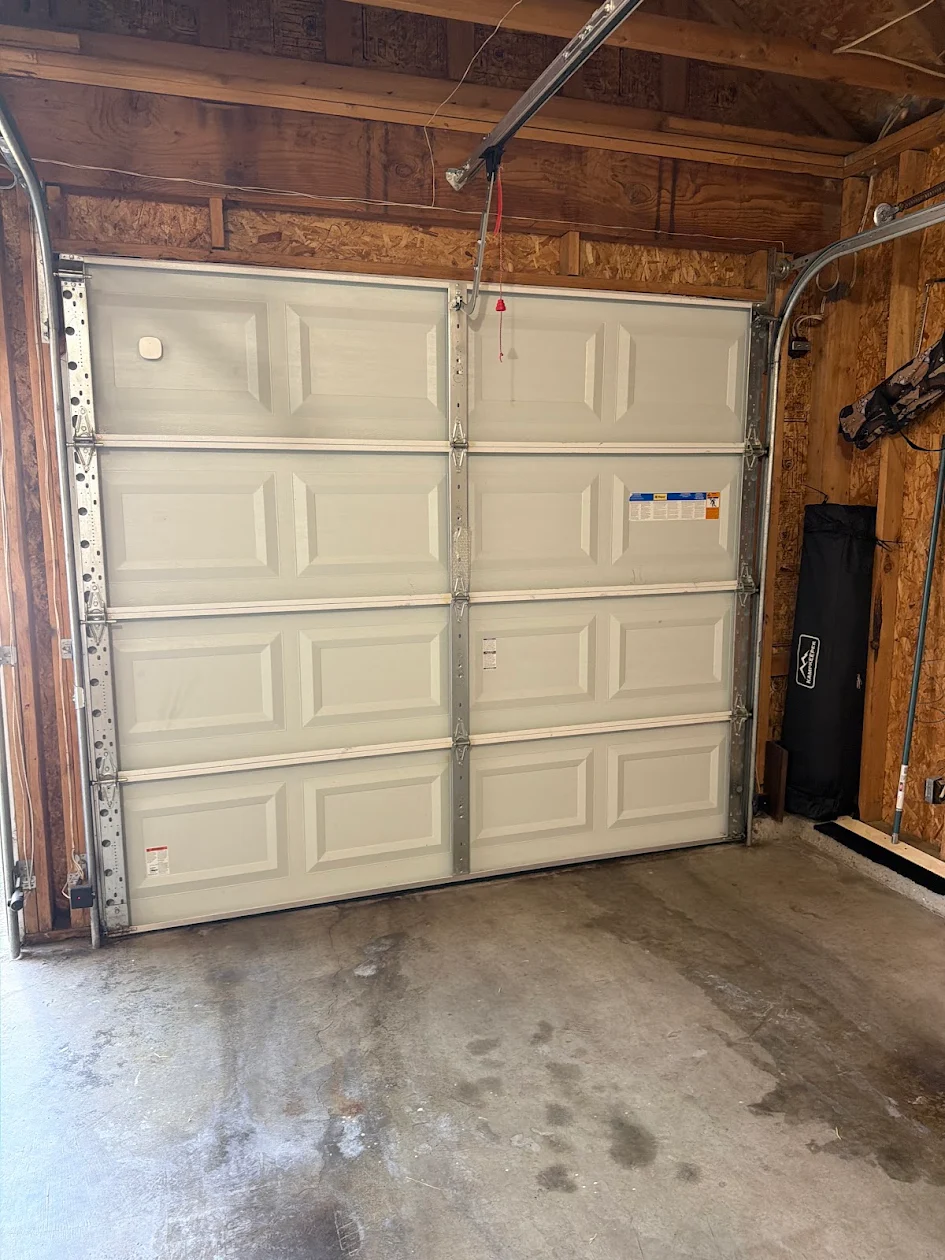 Garage door work documented with Laurence Gordo’s review in Renton