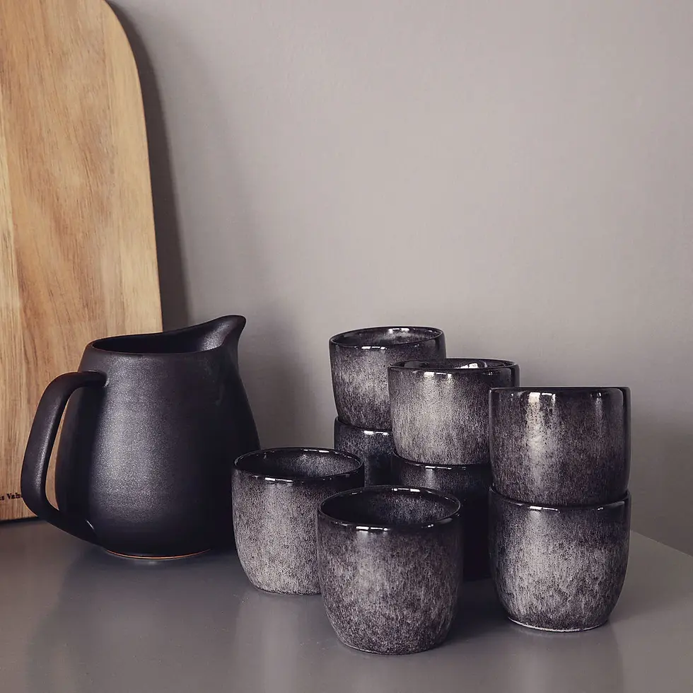 Pichet en céramique finition mate brun Forrest – Nicolas Vahé – 15 cm – avec tasses- Les Jolies Emplettes