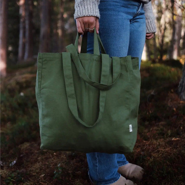 Miniature : Tote bag OMOM vert coton GOTS usage courses marché slow living vue 3