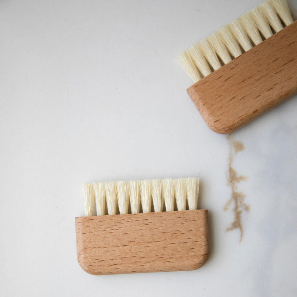 Miniature : Brosse à ongles bois naturel poils doux 6×4,5 cm mains jardinage zéro plastique slow living vue 2