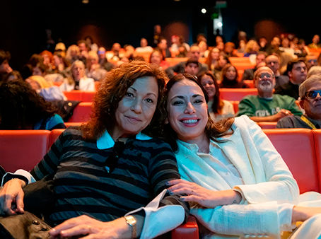 Anna Saura presenta el documental Ese niño de la fotografía sobre Carlos Saura en el Festival de Málaga.