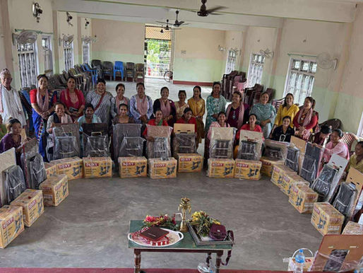 महिलाहरूको स्वरोजगारका लागि सिलाई मेशिन वितरण कार्यक्रम सम्पन्न