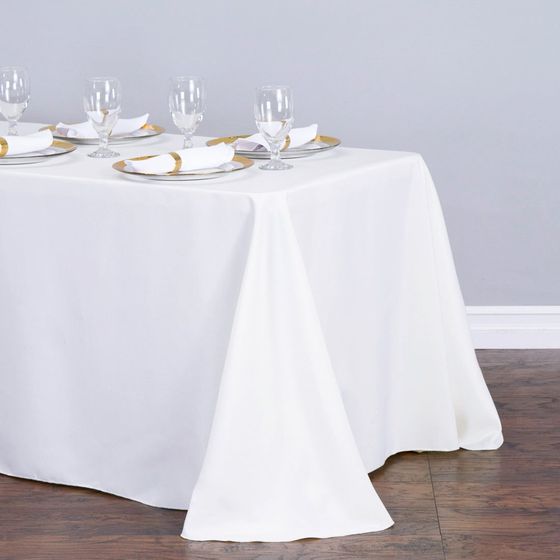 Premium White Poly-Cotton Tablecloth