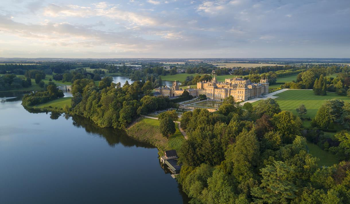 vue aérienne blenheim.jpeg