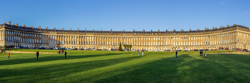 Le Royal-crescent-déambulations européennes