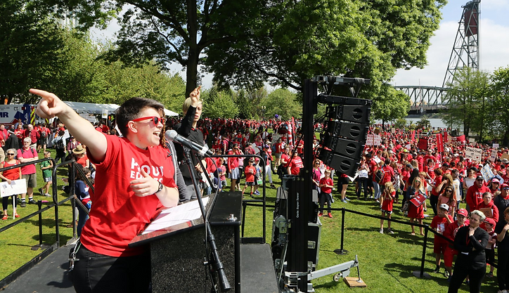 Lindsay Ray talking to a crowd at a Red for Ed Rally in Portland on May 8th, 2019