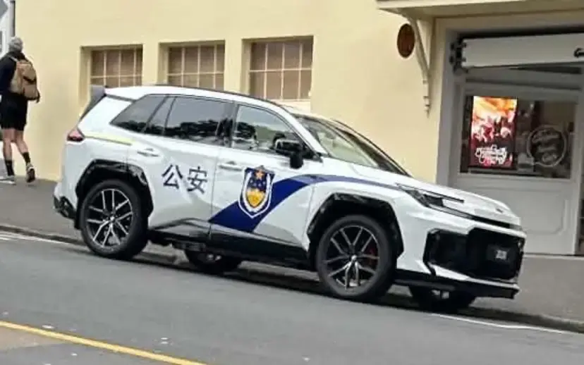 A car with the design of Chinese police vehicles spotted in Auckland central. (Source: rnz.co.nz)