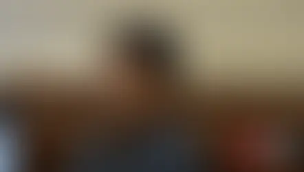 가짜 폭발물 공항 반입으로 실형 받아 '변호사 못 돼'