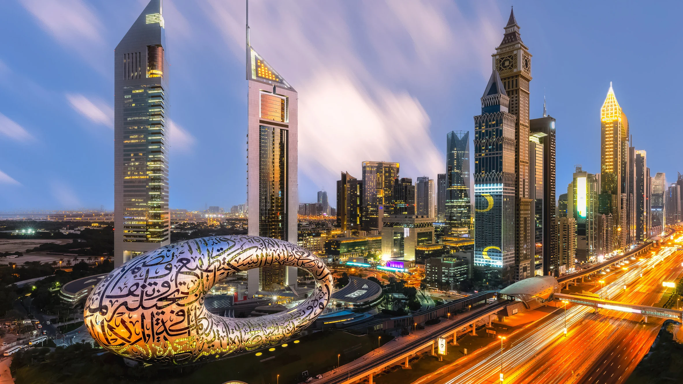 dubai for site.webp