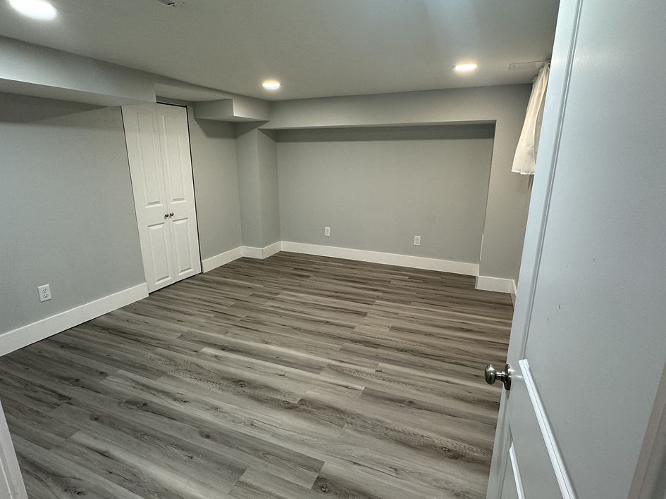 basement bedroom.jpg