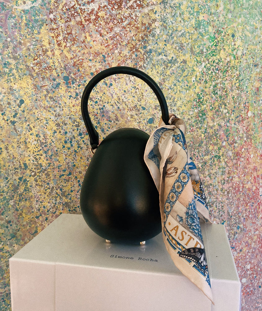 MOST PERFECT EGG PURSE IS ON SALE! 🥚