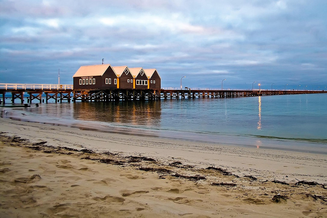 busselton-6599212_1280.jpg