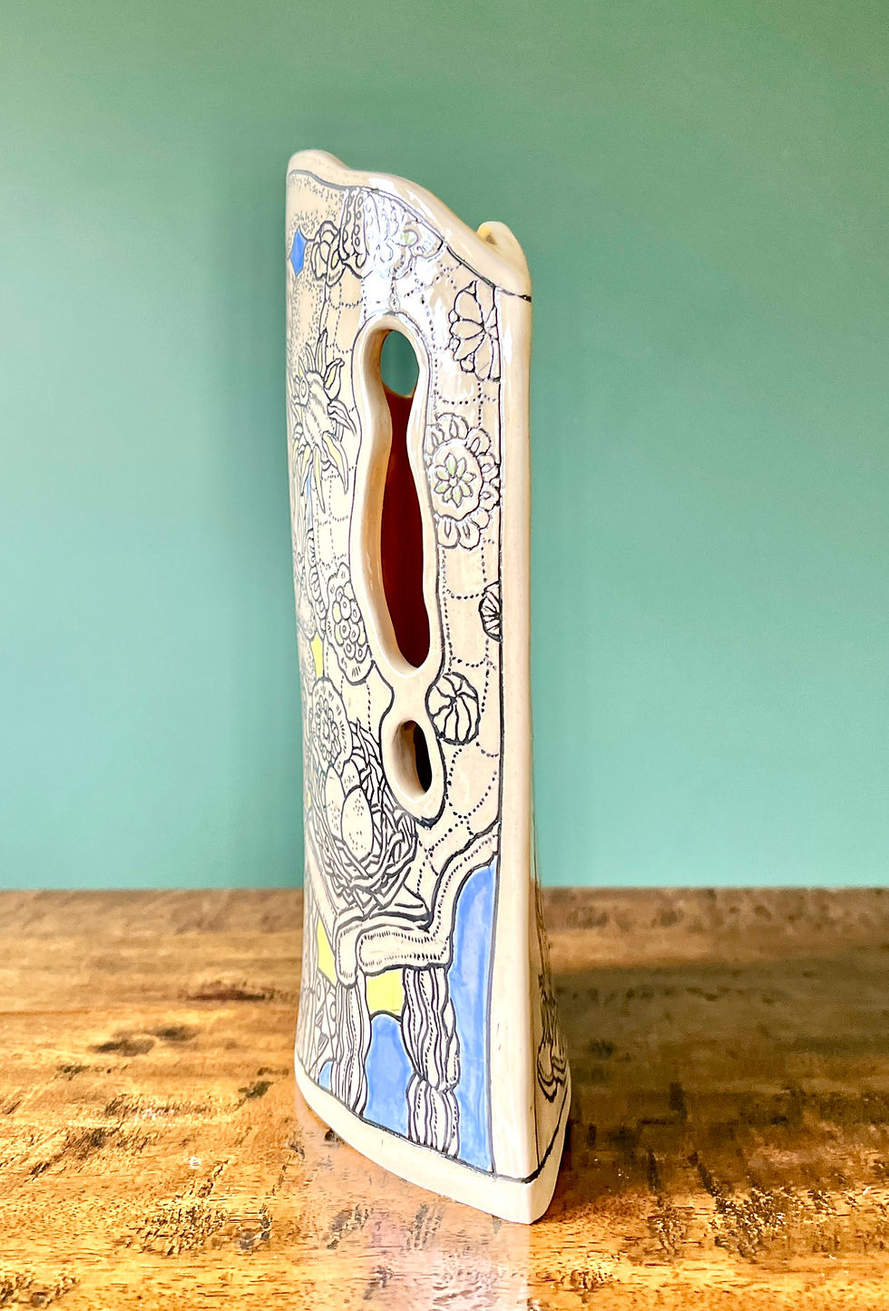Thumbnail: The Feathery Shiver - vase/pot