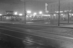 La Place Cornavin dans le brouillard du petit matin - décembre 1938