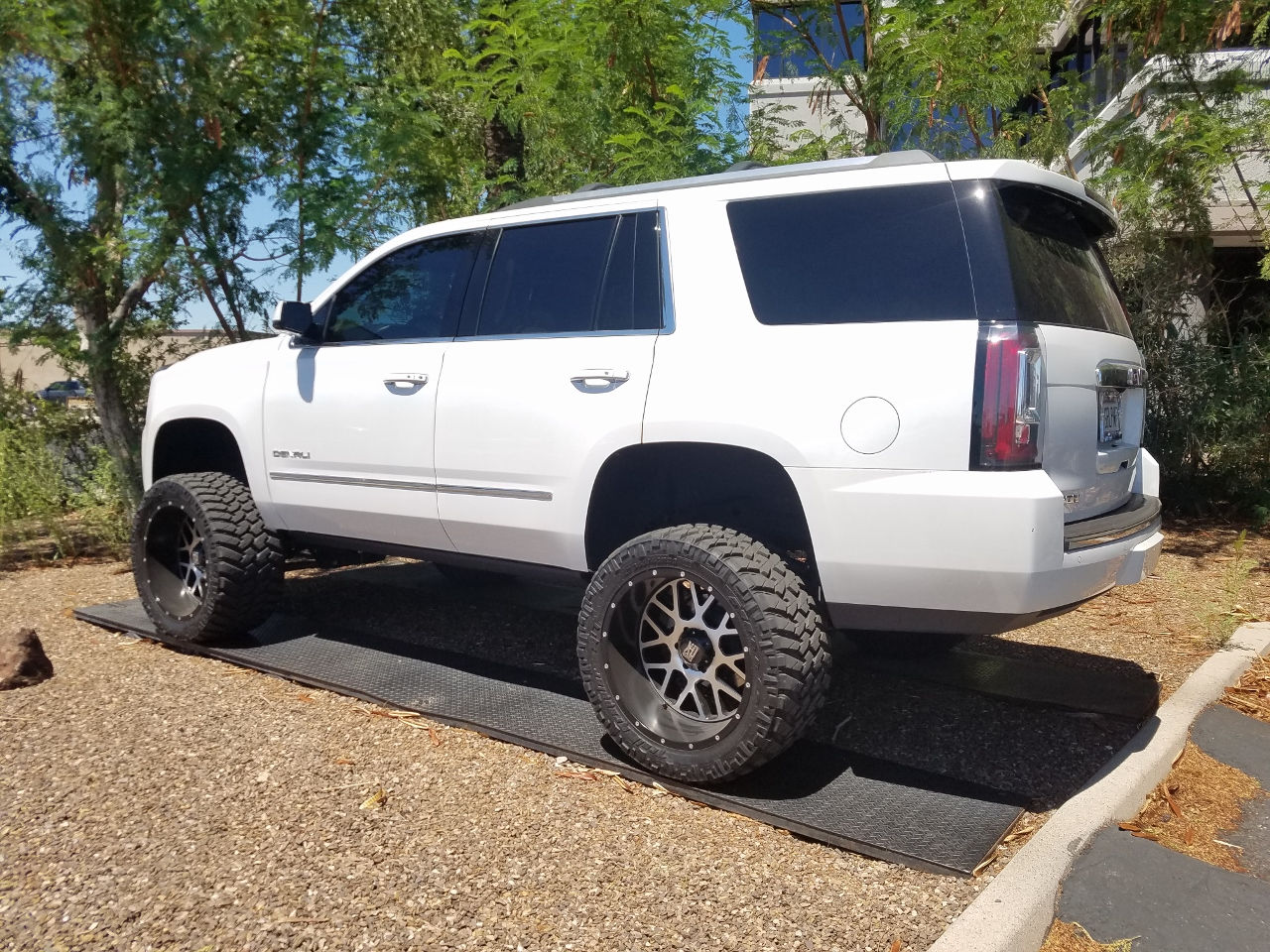 2016 GMC DENALI WHITE