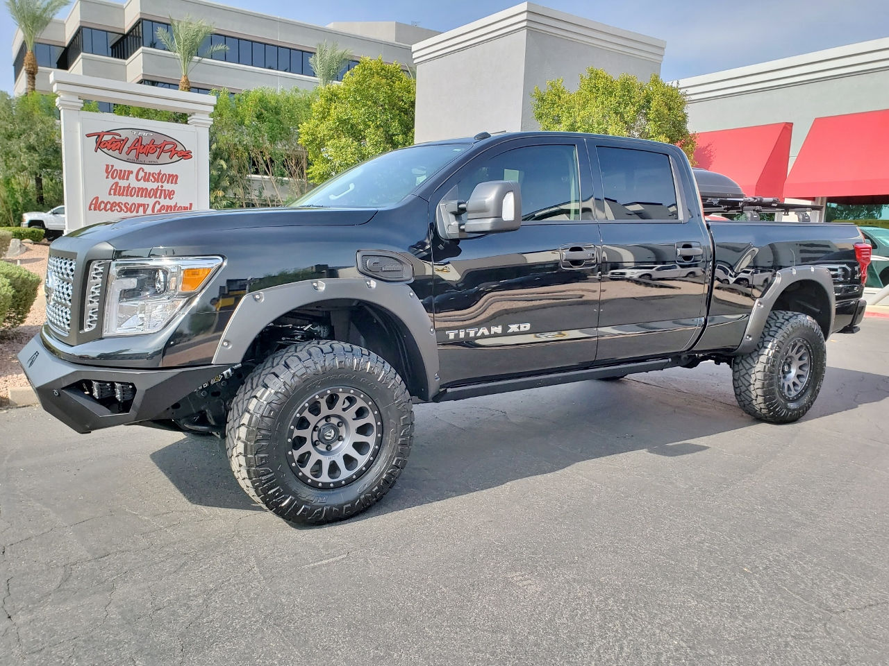 2018 Nissan Titan XD Black