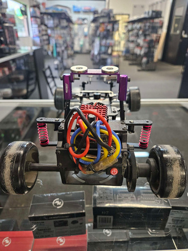 h*3様 LP-86 Outboard Spring Mount for D-like LP-86 chassis | Shaka Hobbies