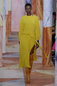 modelo-passarela-ulla-johnson