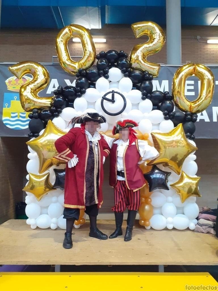 fotoefectos.com_tem. piratas pareja
