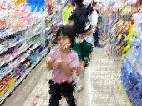 みんなのおやつを買いに